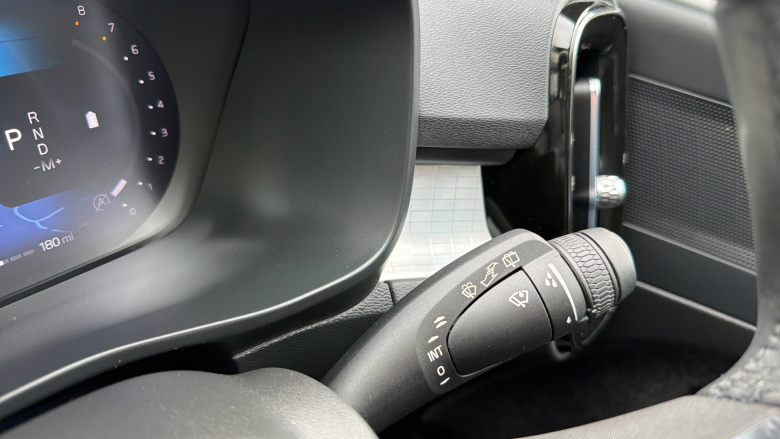 Volvo XC40 2.0 B3P Plus Dark 5dr Auto Petrol Estate